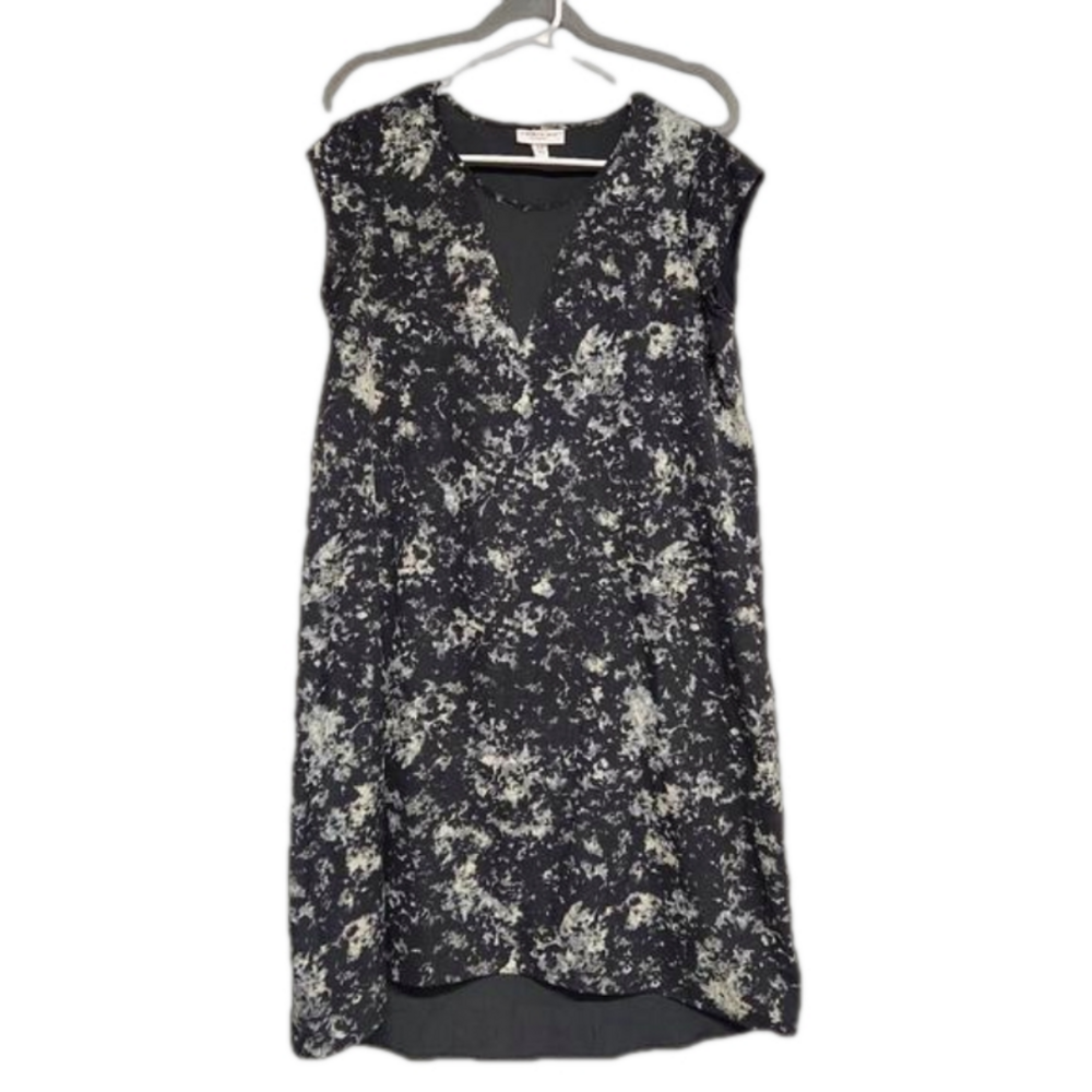 3/$25 Liz Lange Maternity Dress summer black and gray high low size SP